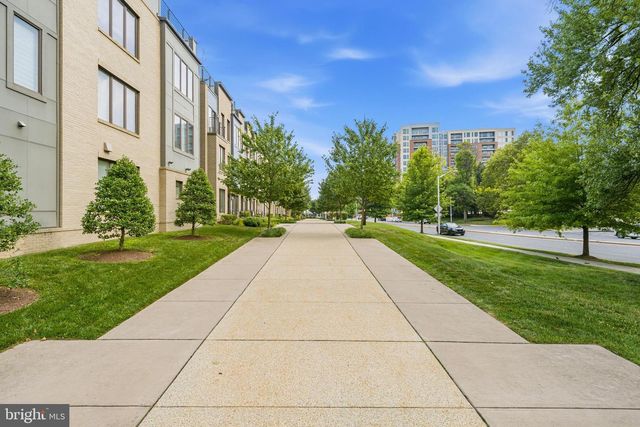 10430 BREUER ST, Bethesda, MD 20817