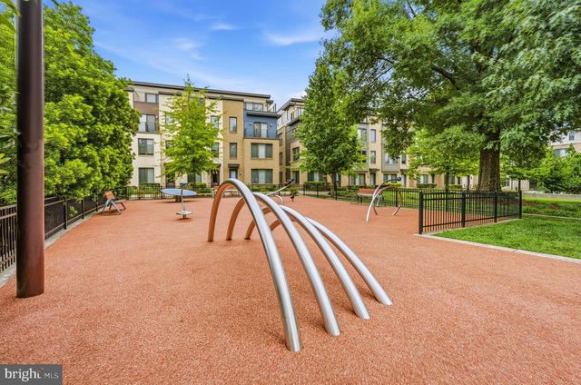 10430 BREUER ST, Bethesda, MD 20817