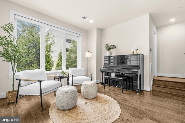10430 BREUER ST, Bethesda, MD 20817