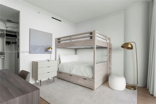 8701 Collins Ave 604, Miami Beach, FL 33154