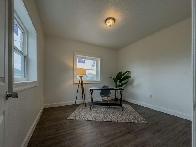 1047 CLAY BOULEVARD, Eustis, FL 32726