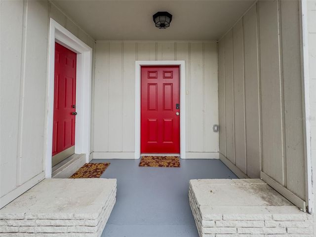 1047 CLAY BOULEVARD, Eustis, FL 32726