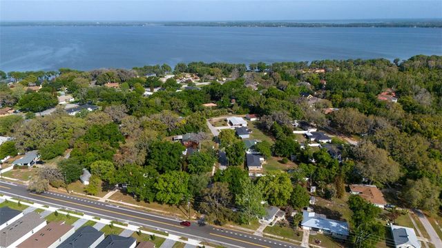 1047 CLAY BOULEVARD, Eustis, FL 32726