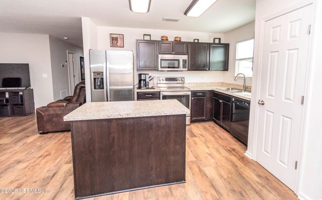 11976 BENT Court, Macclenny, FL 32063