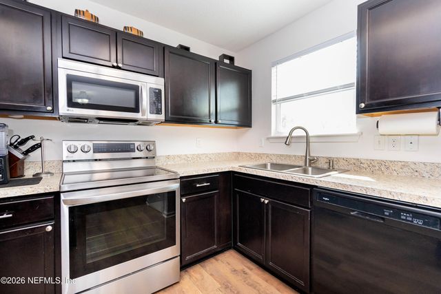 11976 BENT Court, Macclenny, FL 32063