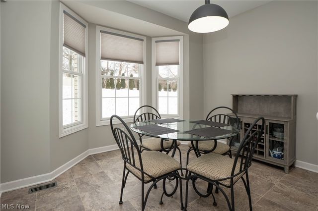 6443 Hills And Dales Road NW, Canton, OH 44708