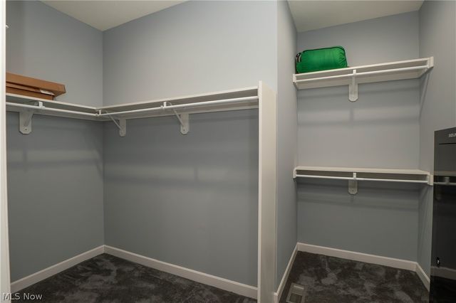 6443 Hills And Dales Road NW, Canton, OH 44708