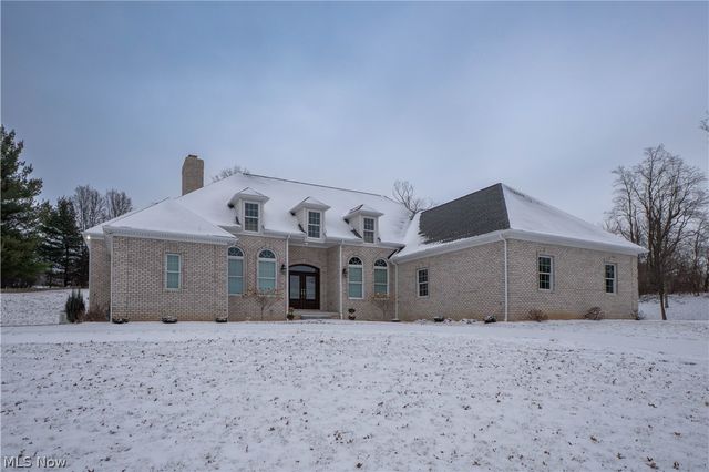 6443 Hills And Dales Road NW, Canton, OH 44708