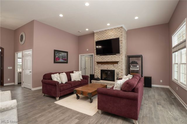 6443 Hills And Dales Road NW, Canton, OH 44708