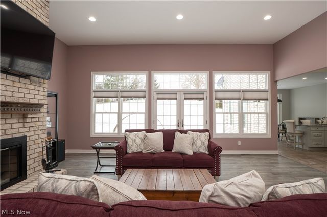 6443 Hills And Dales Road NW, Canton, OH 44708