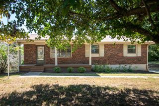 155 Neverbreak Dr, Hendersonville, TN 37075