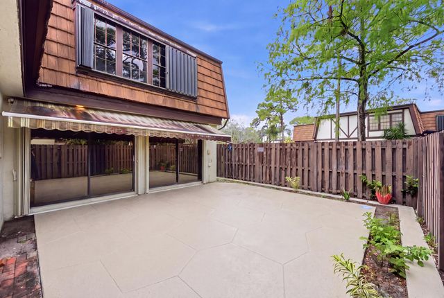 105 Weybridge Circle A, Royal Palm Beach, FL 33411