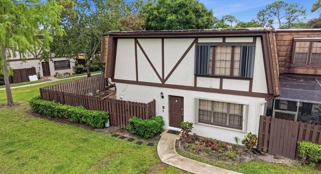 105 Weybridge Circle A, Royal Palm Beach, FL 33411