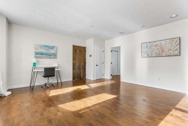 6 Cypress Road 606, Boston, MA 02135