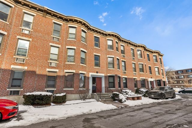 6 Cypress Road 606, Boston, MA 02135