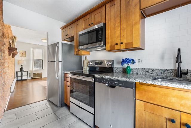 6 Cypress Road 606, Boston, MA 02135