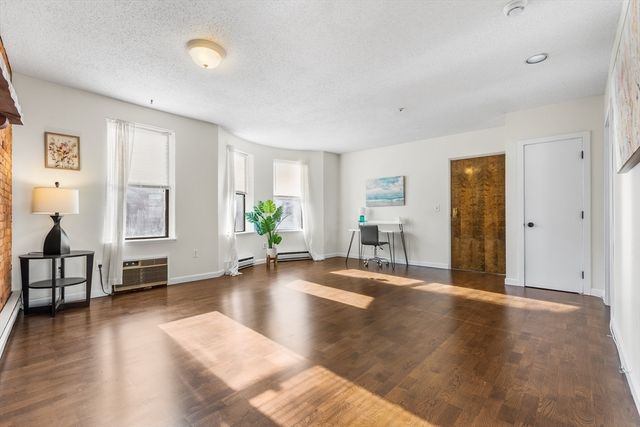 6 Cypress Road 606, Boston, MA 02135