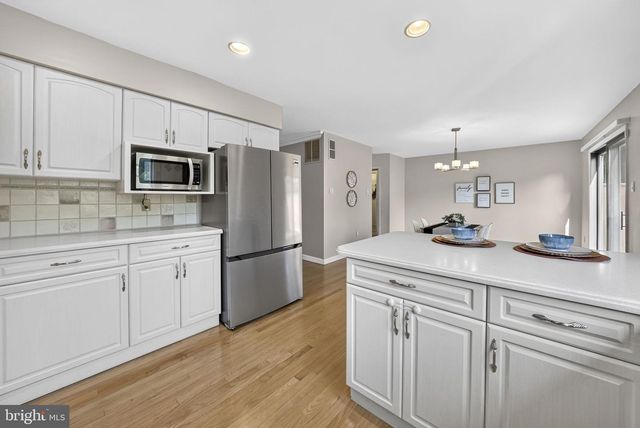 75 WOODMONT, Lawrenceville, NJ 08648