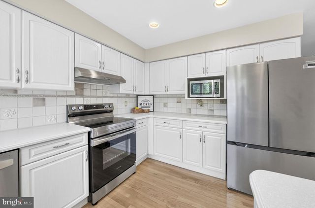 75 WOODMONT, Lawrenceville, NJ 08648