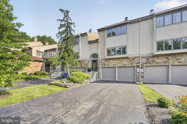 75 WOODMONT, Lawrenceville, NJ 08648