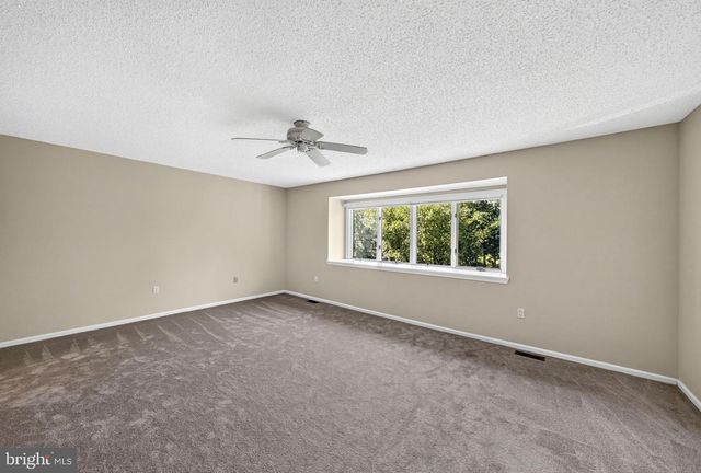 75 WOODMONT, Lawrenceville, NJ 08648