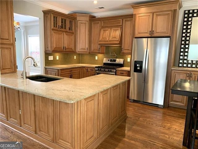 2020 Chelton Way SE, Smyrna, GA 30080