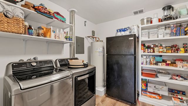 404 Reiley, Seguin, TX 78155