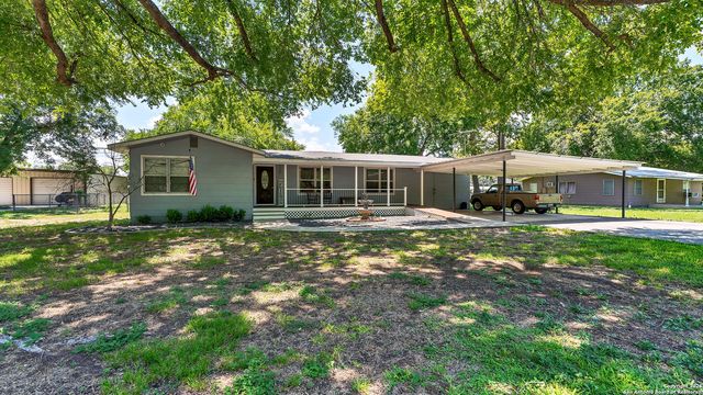 404 Reiley, Seguin, TX 78155