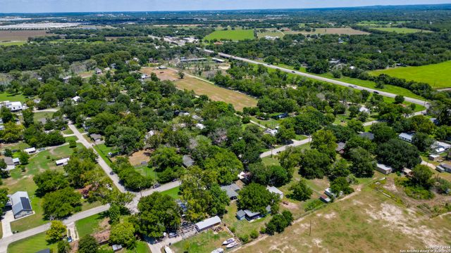 404 Reiley, Seguin, TX 78155