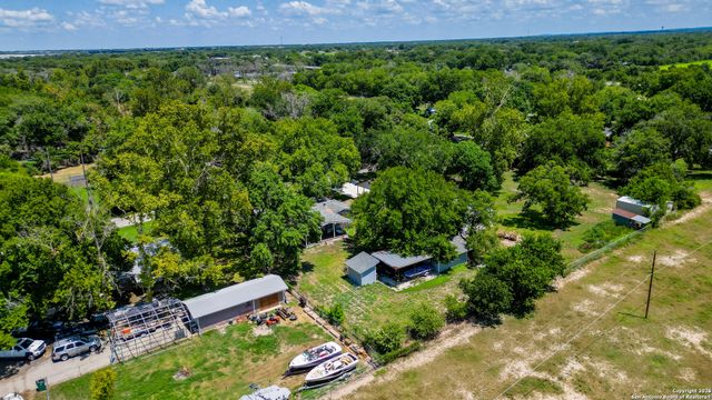 404 Reiley, Seguin, TX 78155