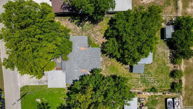 404 Reiley, Seguin, TX 78155