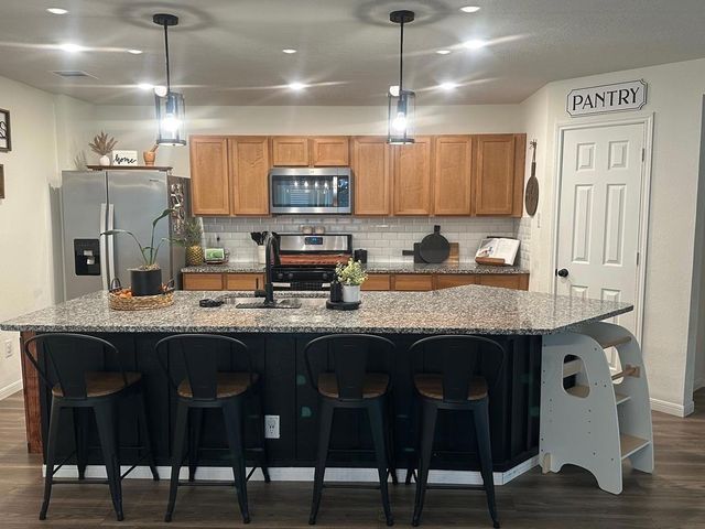 1410 Red Hills Dr Camp W, Iowa Colony, TX 77583