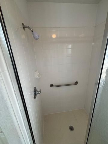 205 GOLF AIRE BOULEVARD, Haines City, FL 33844