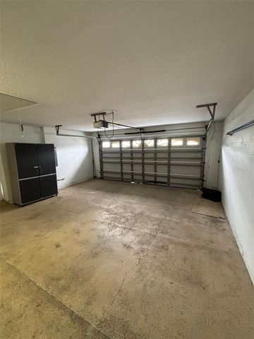 205 GOLF AIRE BOULEVARD, Haines City, FL 33844