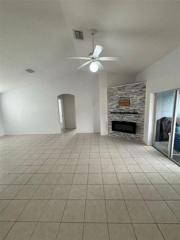 205 GOLF AIRE BOULEVARD, Haines City, FL 33844