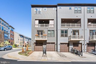 2694 VELOCITY RD #33K, Herndon, VA 20171