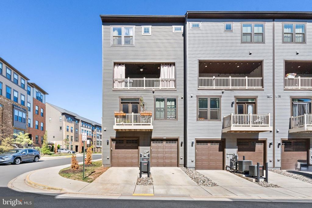 2694 VELOCITY RD #33K, Herndon, VA 20171