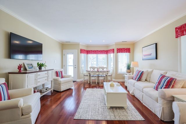 539 White Cliff Dr. End, Plymouth, MA 02360