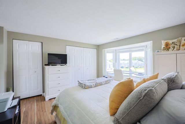 539 White Cliff Dr. End, Plymouth, MA 02360