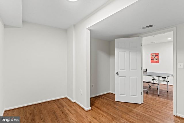 9201 POTOMAC WOODS LN, Great Falls, VA 22066