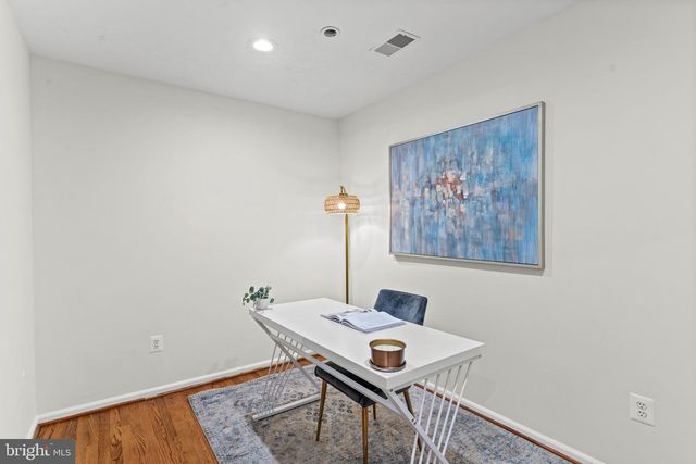 9201 POTOMAC WOODS LN, Great Falls, VA 22066