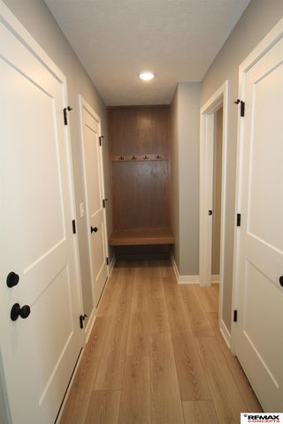 1719 N Brookside Lane, York, NE 68467