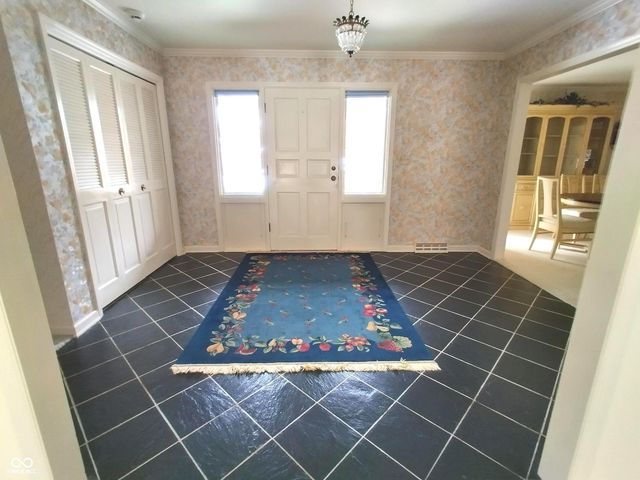 1321 Greenway Drive, Anderson, IN 46011