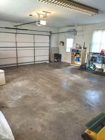 1321 Greenway Drive, Anderson, IN 46011