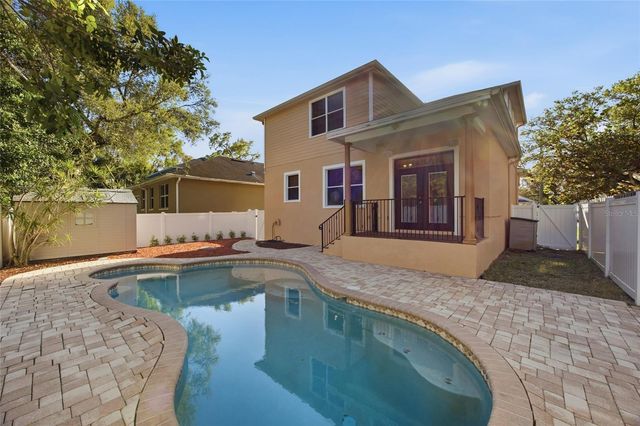 7504 S WEST SHORE BOULEVARD, Tampa, FL 33616