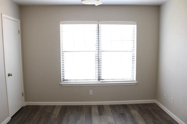 3003 River Oaks Drive 244, Norman, OK 73072