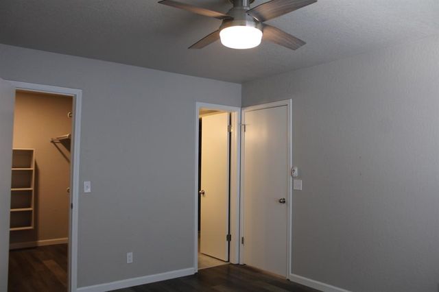 3003 River Oaks Drive 244, Norman, OK 73072