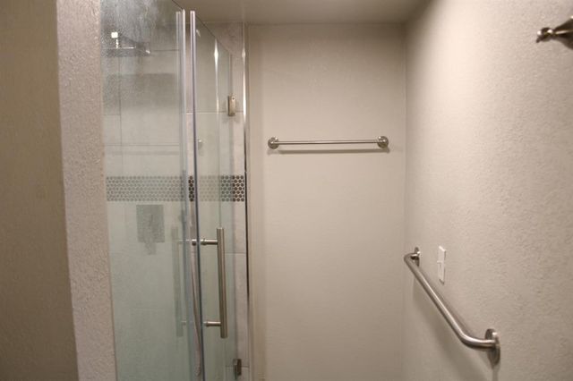 3003 River Oaks Drive 244, Norman, OK 73072