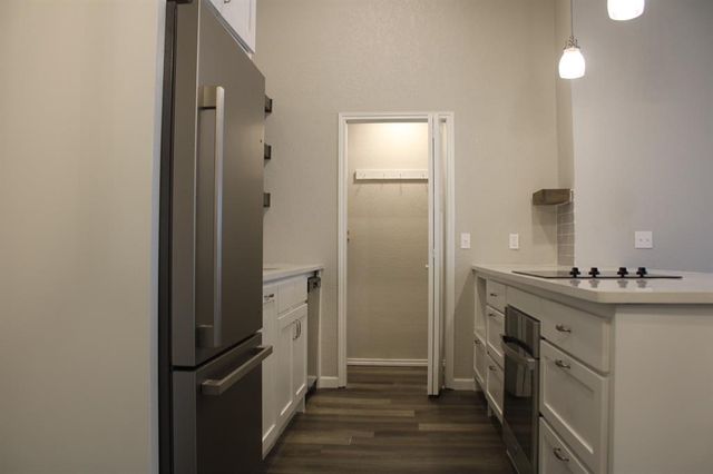 3003 River Oaks Drive 244, Norman, OK 73072