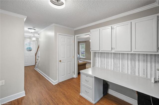 1725 Abbottsford Drive, Kernersville, NC 27284